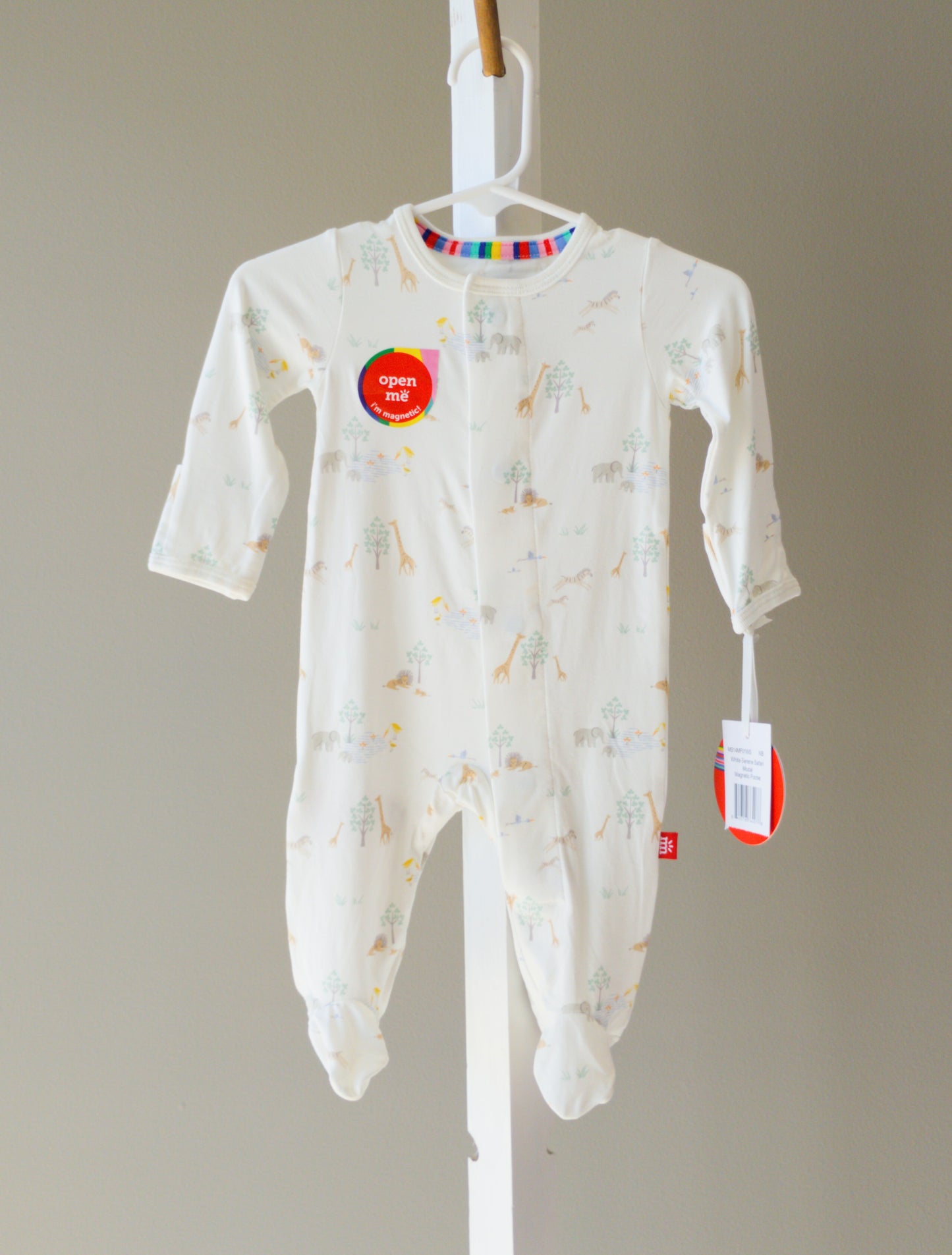Magnetic Me White Serene Safari Footie