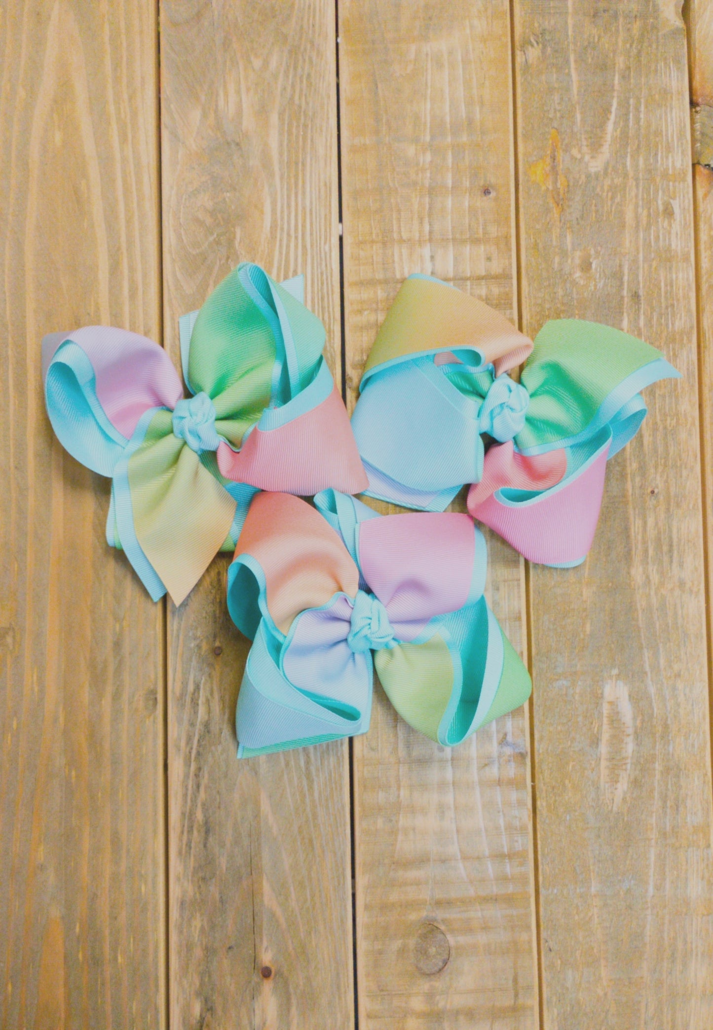 Beyond Creations 5.5" Rainbow Layered Bow