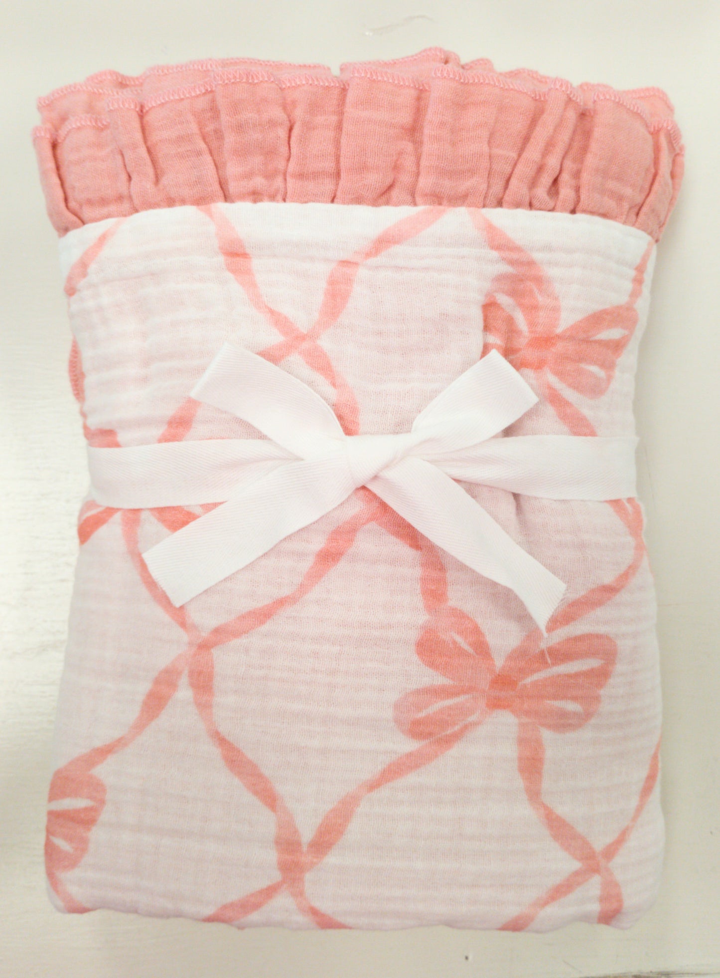 LollyBanks Beautiful Bows Ruffle Quilt