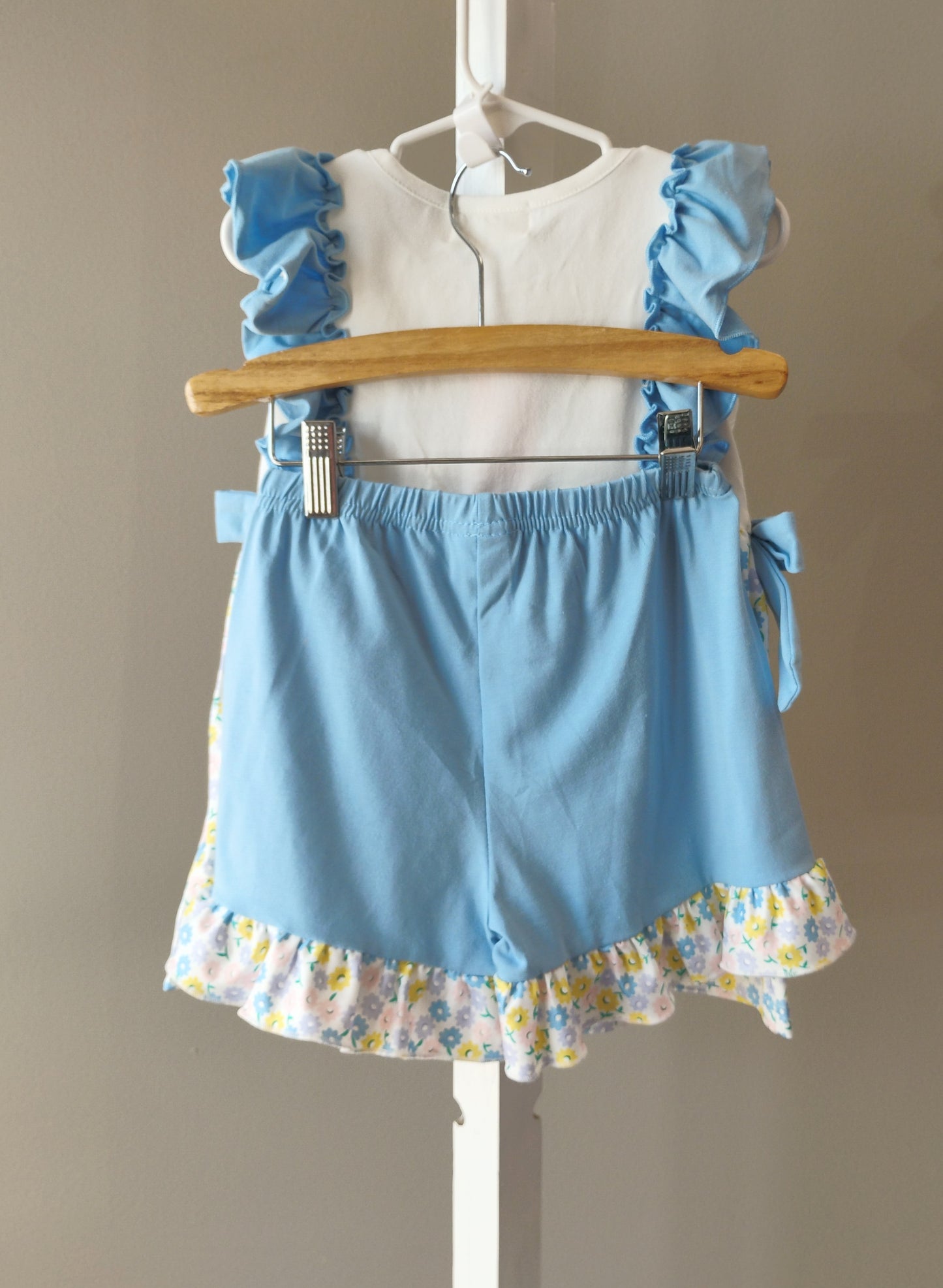 Faire Ruffle Floral Bow Pencil Short Set