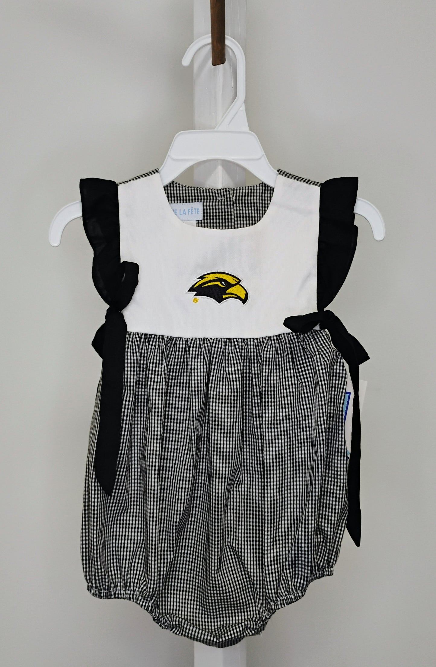 USM College Girls Bubble