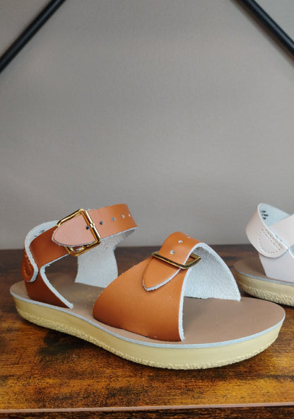 Saltwater Sun-San Surfer Sandal (Latte, Tan, White)
