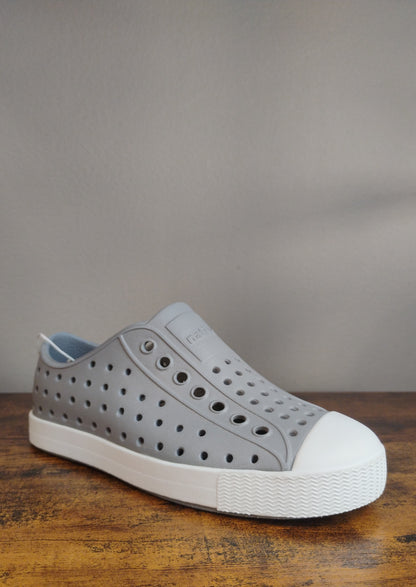 Native Shoes (Blue, Grey, Pink)