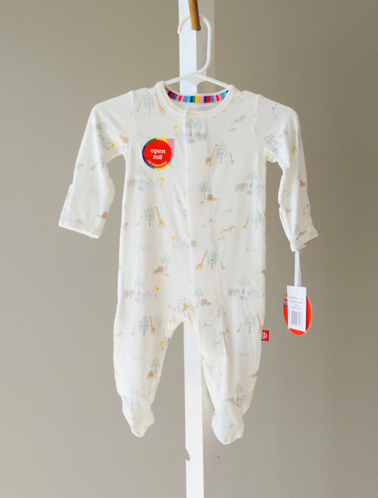 Magnetic Me White Serene Safari Footie