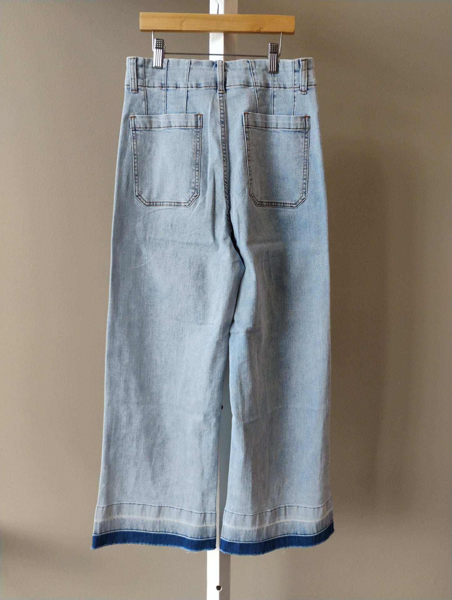 ee:some Women Denium Mineral Washed Cropped Pants