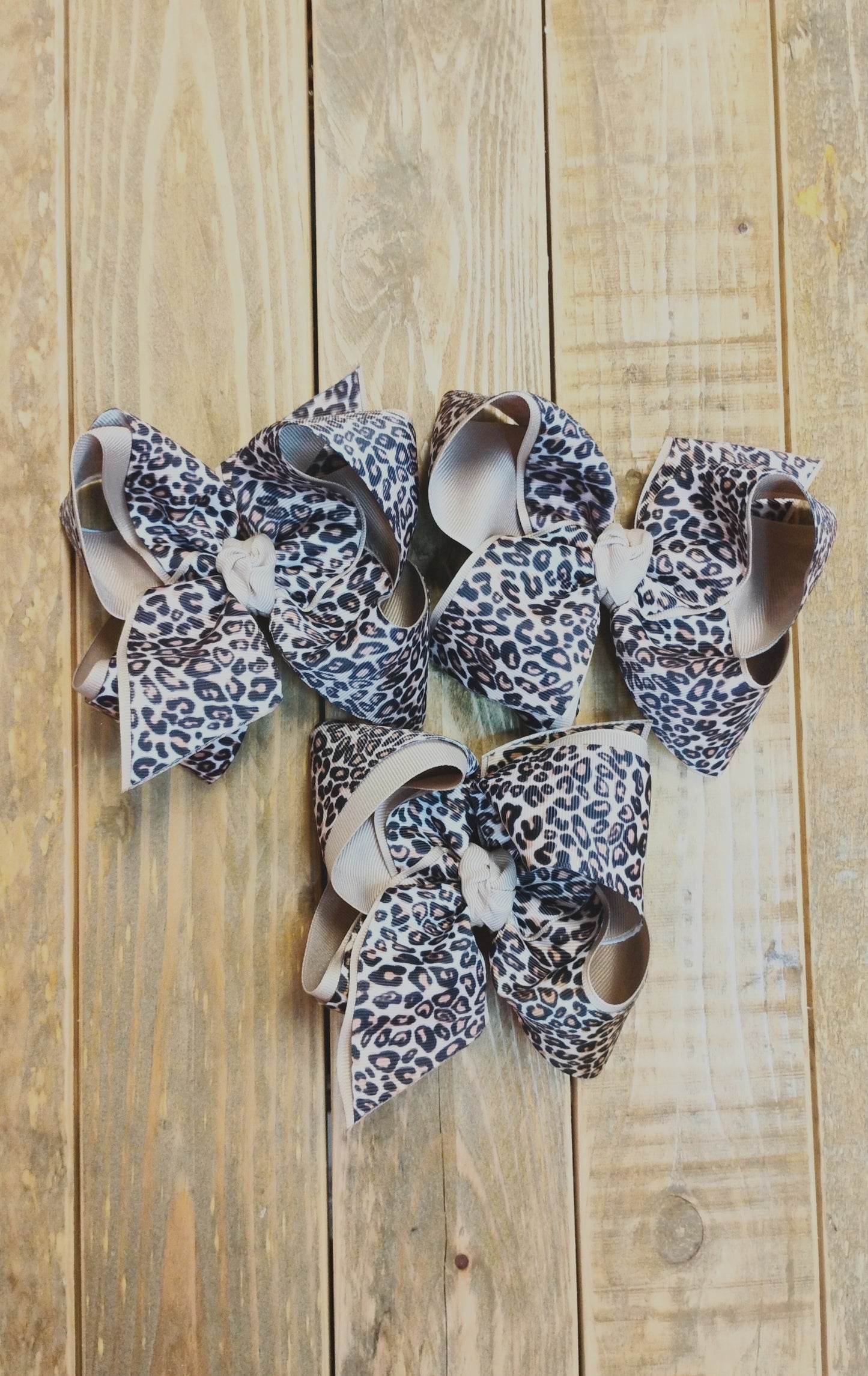 Beyond Creations 5.5" Leopard Bow