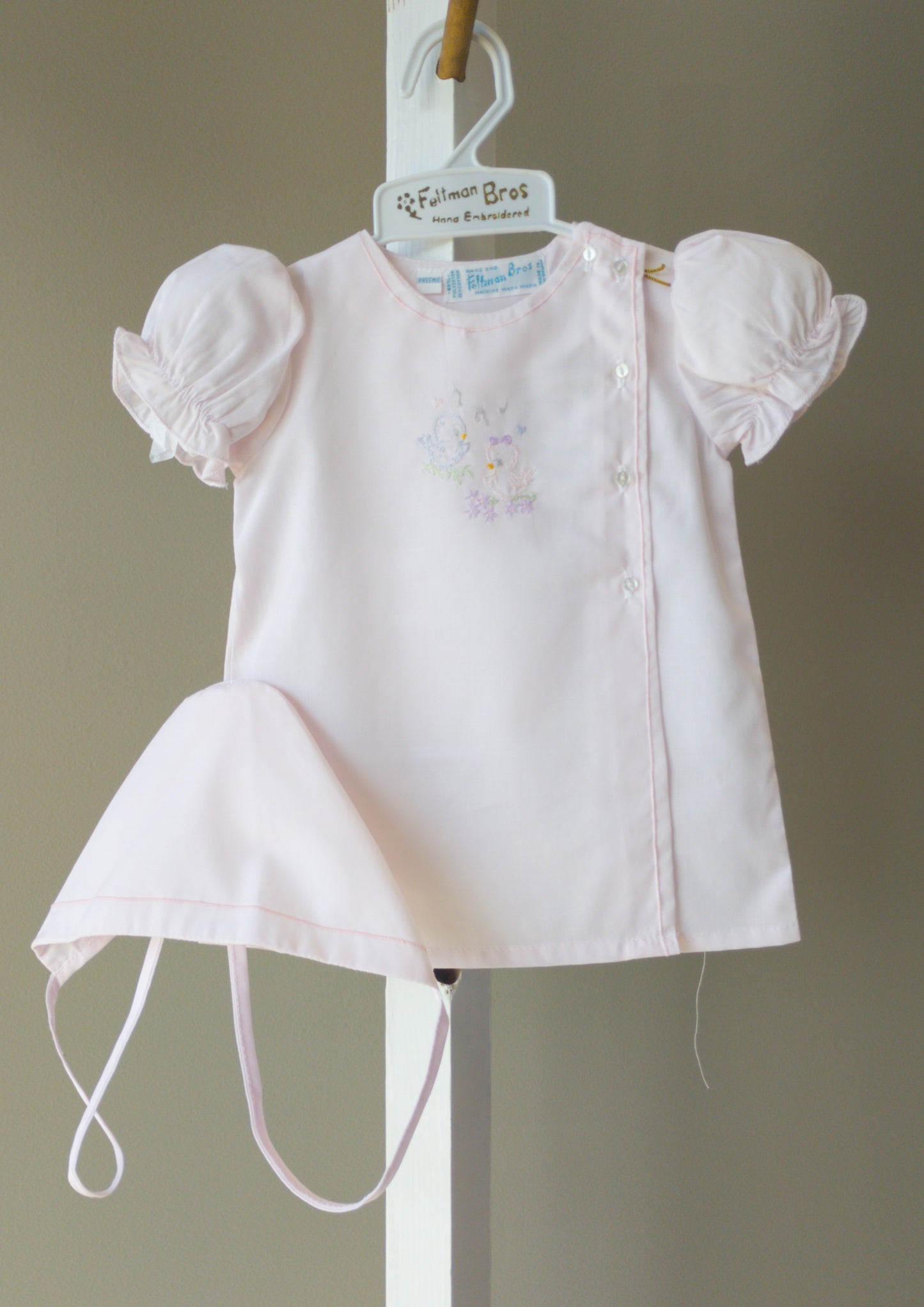 Feltman Brothers Daygown Set Preemie (Pink Lovebirds, White/Yellow Ducks)
