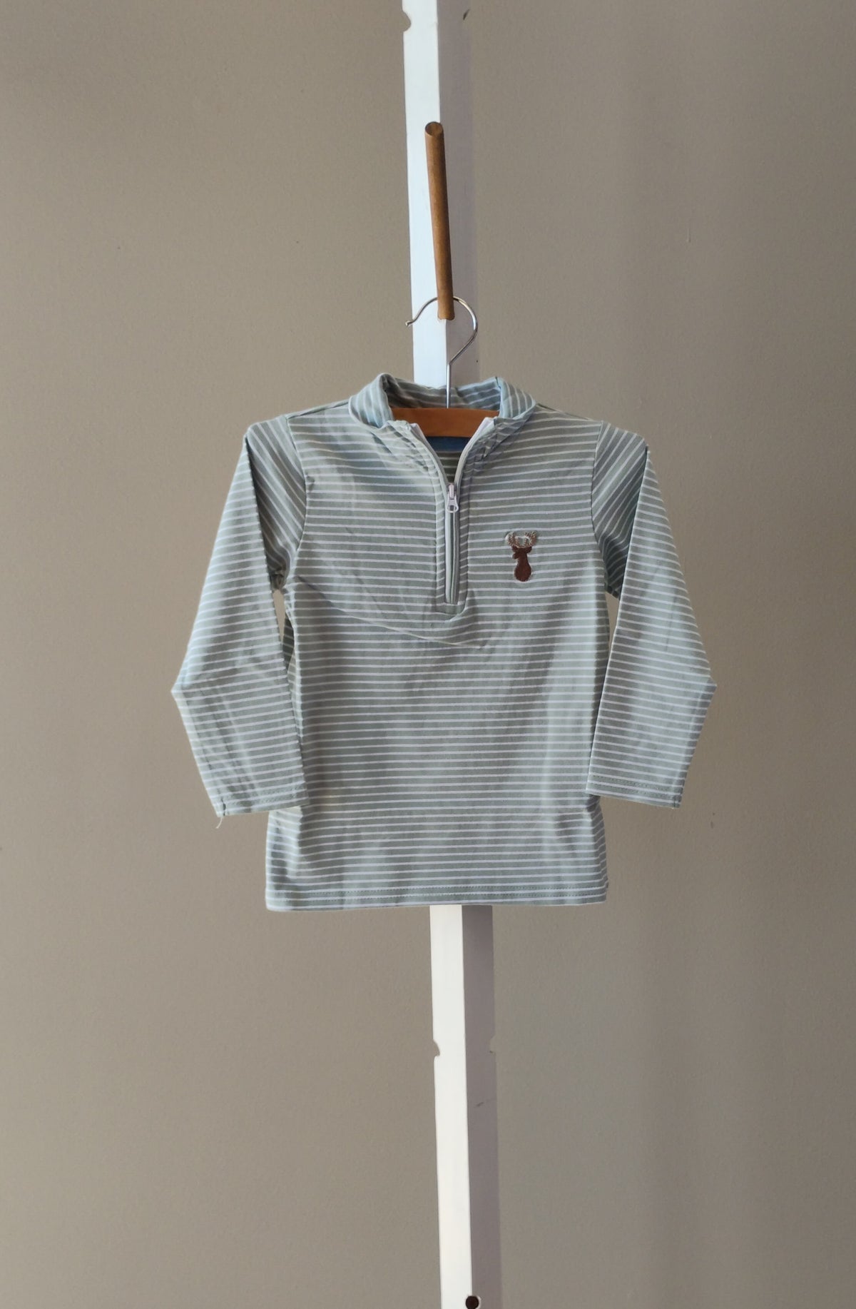 Trotter Street Deer 1/4 Zip Pullover