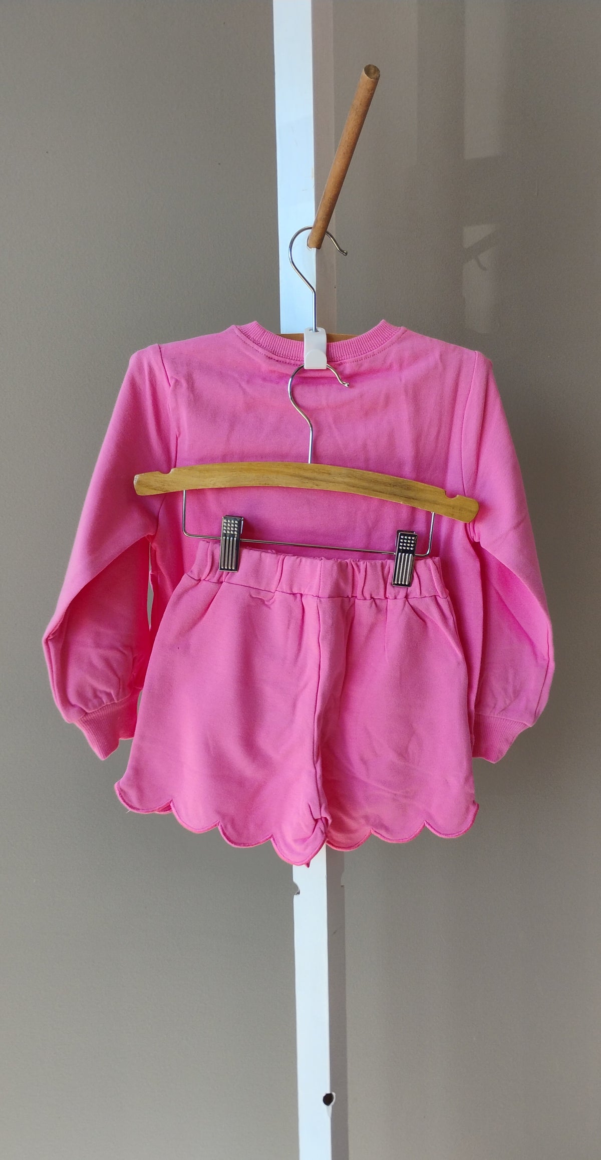 Trotter St. Sophia Scalloped Set